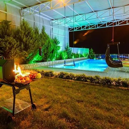 Ali's Villa