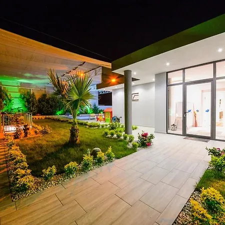 Ali's Villa *